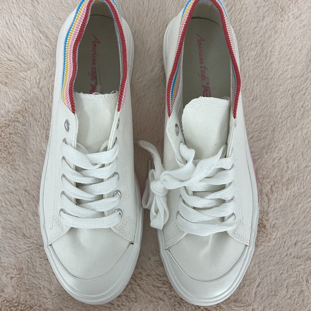 AMERICAN EAGLE WOMENS SIZE 10 White Canvas Sneakers with Rainbow Trim - Picture 3 of 7